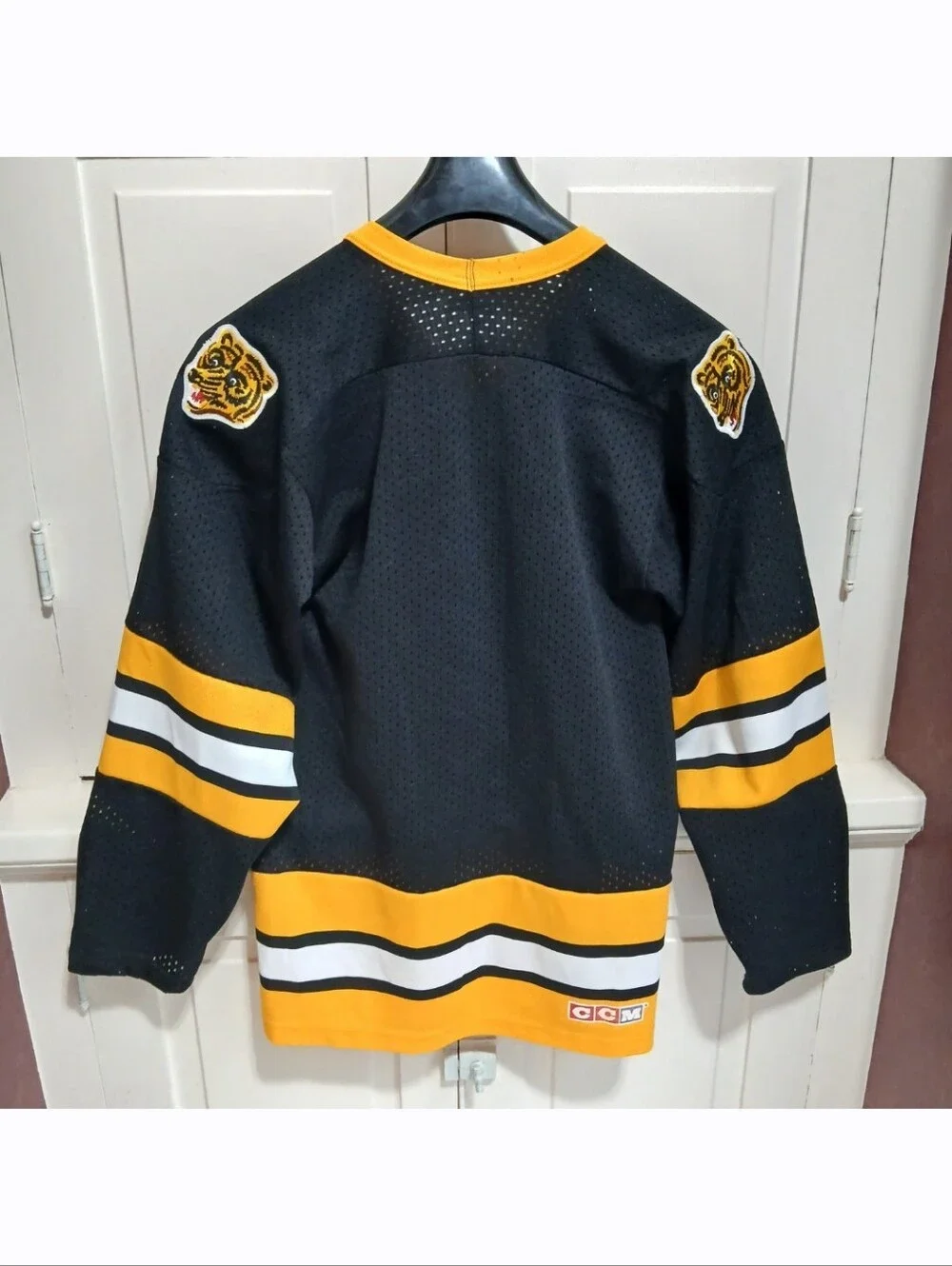 Vintage Boston Bruins Hockey CCM Air-Knit Size S Jersey Embroidered US Made